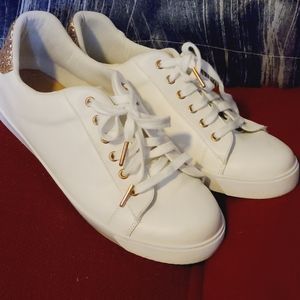 Faux white leather and rose gold tennis shoes 13WW